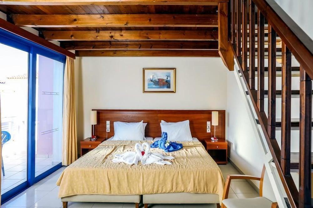 Adelais Hotel Tavronitis  Bagian luar foto